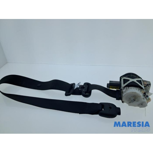 Ford - KA - Front seatbelt, left