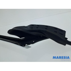 Peugeot - 308 - Cadre portière