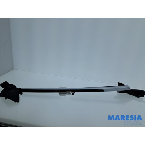 Peugeot - 308 - Cadre portière