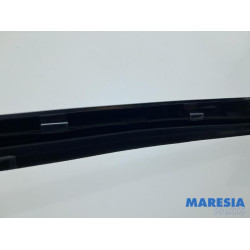 Peugeot - 308 - Cadre portière