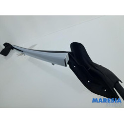 Peugeot - 308 - Cadre portière