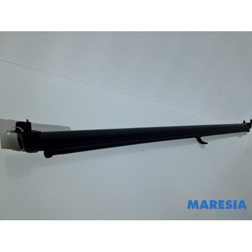 Peugeot - 308 - Parcel shelf