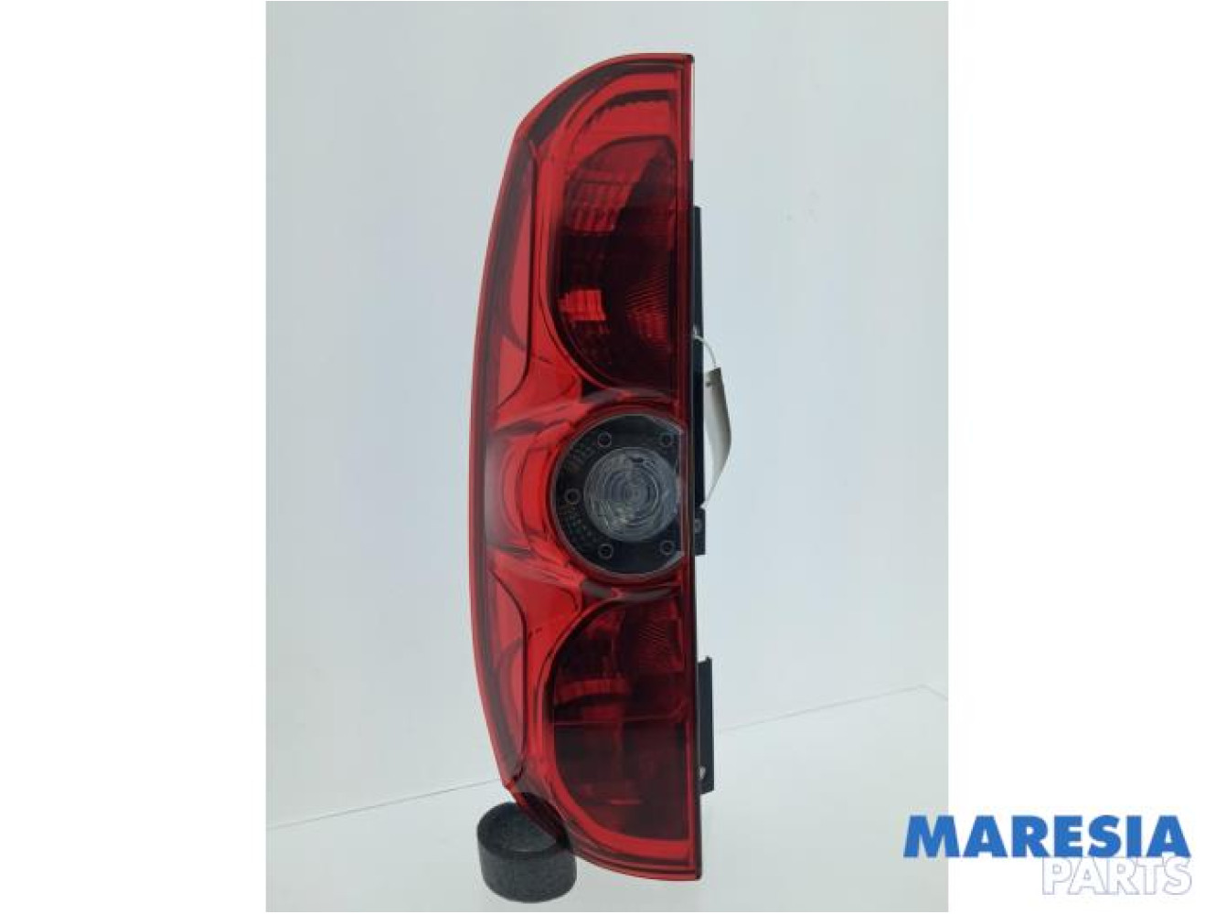 Opel - Combo - Achterlicht links