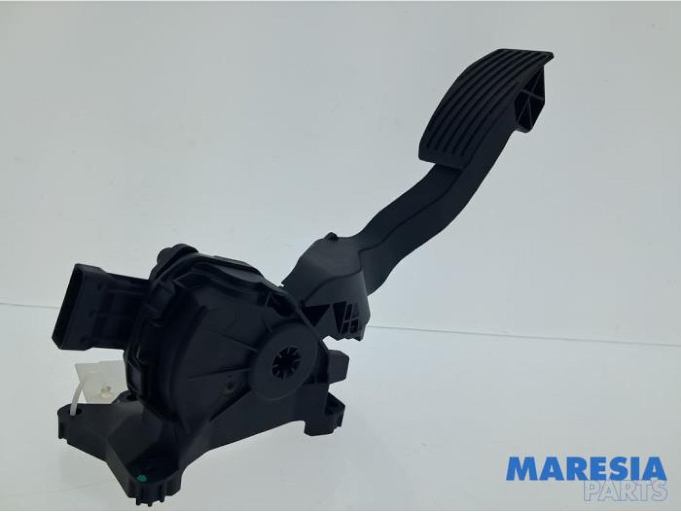 Opel - Combo - Accelerator pedal