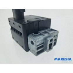 Renault - Clio - Engine management computer