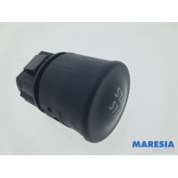 Renault - Clio - Engine management computer