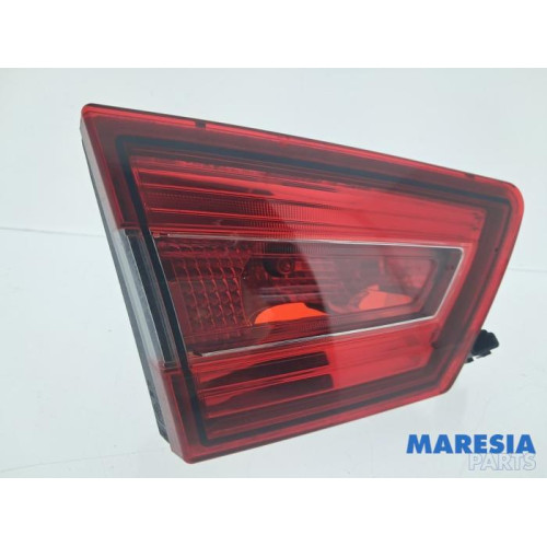 Renault - Clio - Achterlicht links