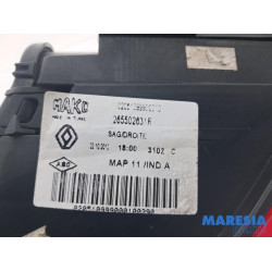 Renault - Clio - Achterlicht rechts