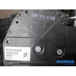 Renault - Clio - Front door lock mechanism 4-door, right