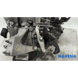 Dacia - Dokker - Versnellingsbak