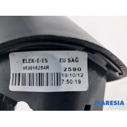 Renault - Clio - Wing mirror, right