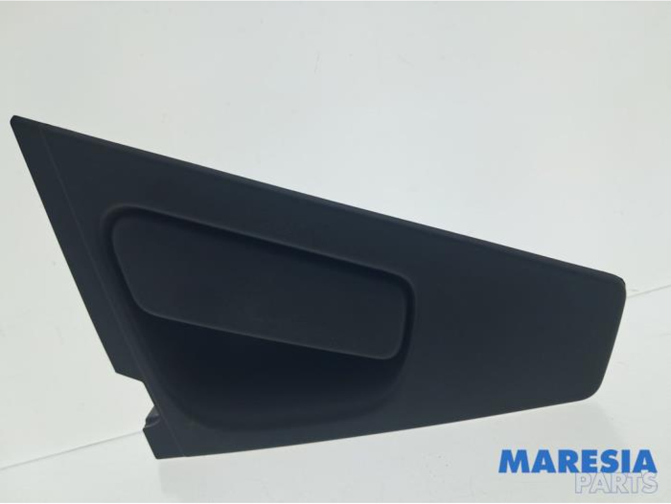 Renault - Clio - Rear door handle 4-door, left