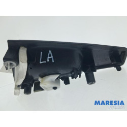Renault - Clio - Rear door handle 4-door, left