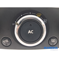 Renault - Clio - Panneau de commandes chauffage