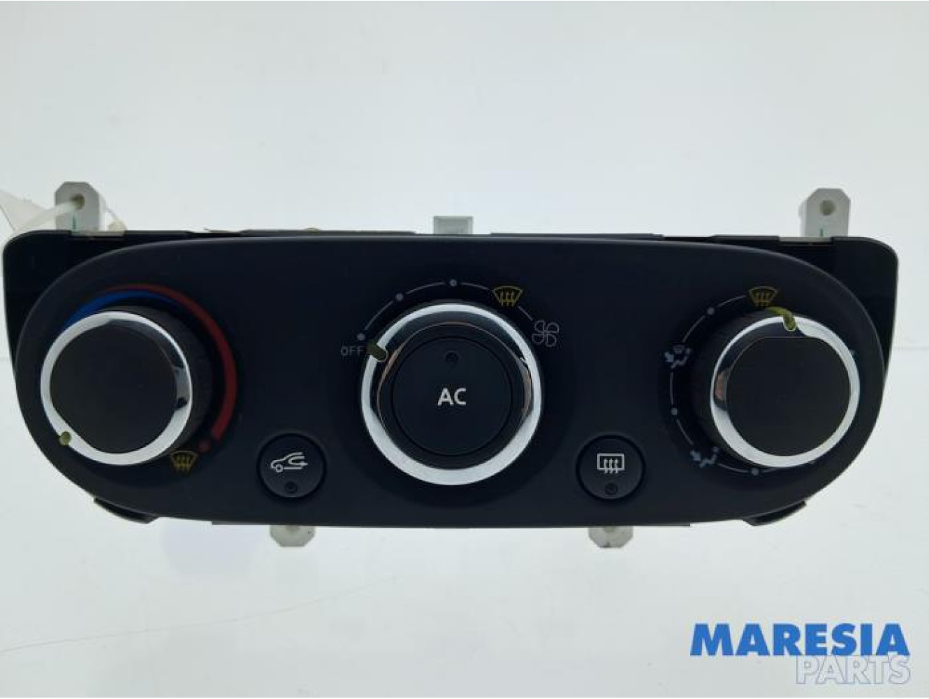 Renault - Clio - Panneau de commandes chauffage