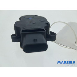 Renault - Clio - Heater valve motor