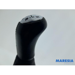 Renault - Clio - Levier de vitesse