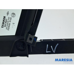 Renault - Clio - Driehoeks Ruit links-voor