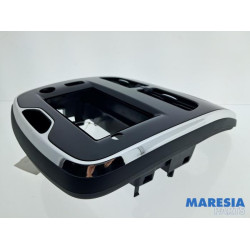 Renault - Clio - Radiotrim