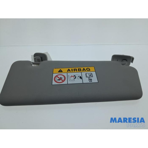 Renault - Clio - Sun visor