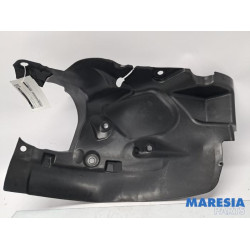 Renault - Clio - Passage de roue