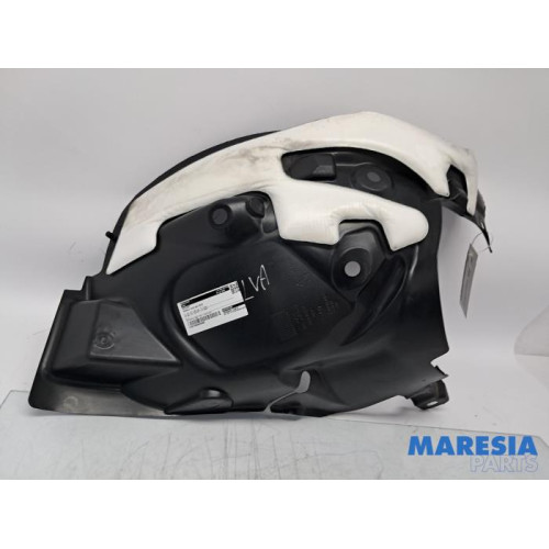 Renault - Clio - Passage de roue