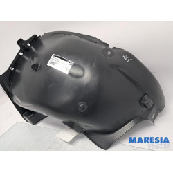 Renault - Clio - Wheel arch liner