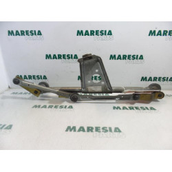 Peugeot - 206 - Wiper mechanism