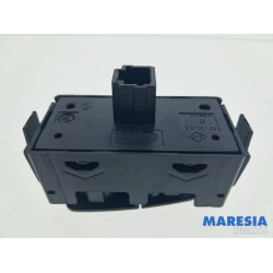 Dacia - Lodgy - Panic lighting switch