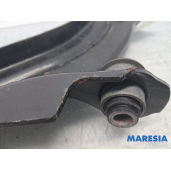 Renault - Clio - Front lower wishbone, right