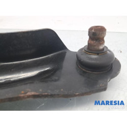 Renault - Clio - Bras de suspension bas avant gauche