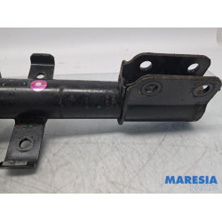 Renault - Clio - Front shock absorber rod, right