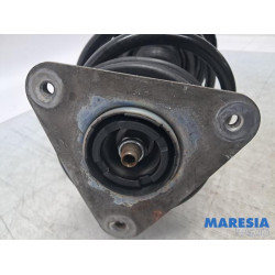 Renault - Clio - Front shock absorber rod, right