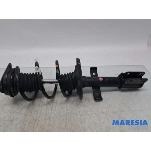 Renault - Clio - Front shock absorber rod, right