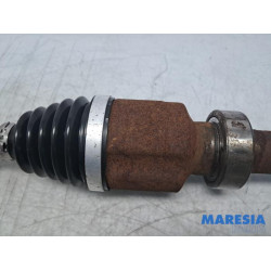 Renault - Clio - Front drive shaft, right