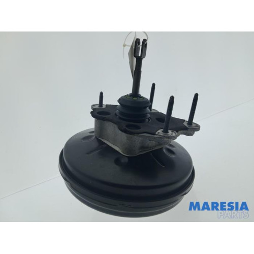 Renault - Clio - Brake servo