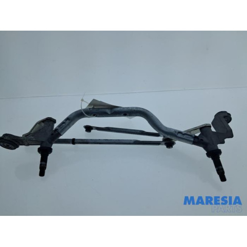 Renault - Clio - Wiper mechanism