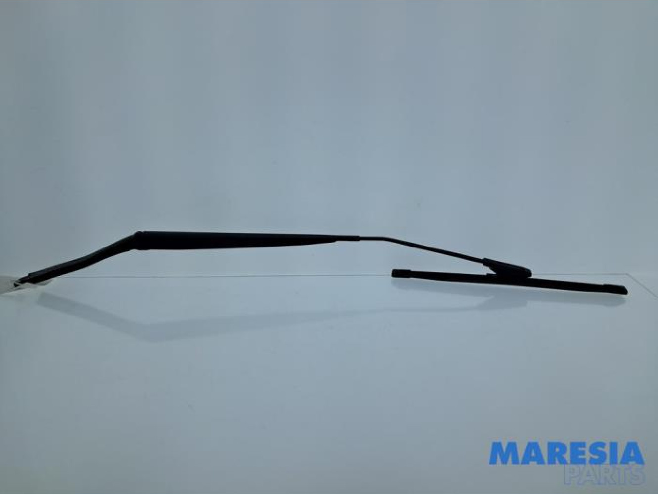 Renault - Clio - Scheibenwischerarm vorne