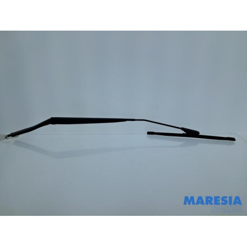 Renault - Clio - Scheibenwischerarm vorne