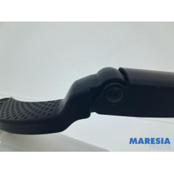 Renault - Clio - Scheibenwischerarm vorne