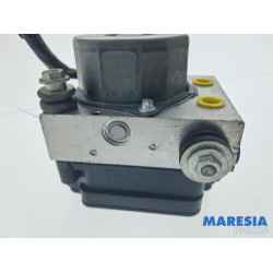 Renault - Clio - ABS Pomp