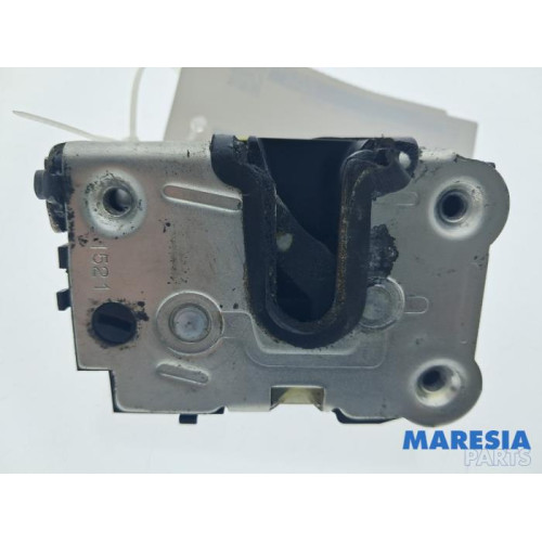 Dacia - Lodgy - Rear door lock mechanism 4-door, left