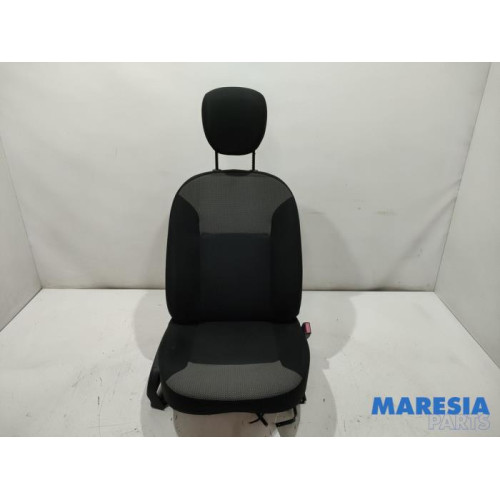 Dacia - Dokker - Seat, right