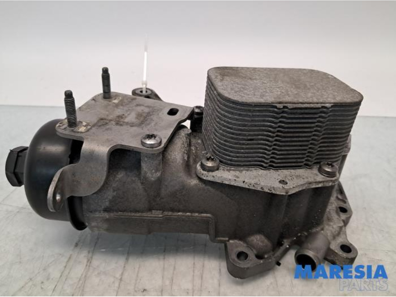 Peugeot - Partner - Ölfiltergehäuse