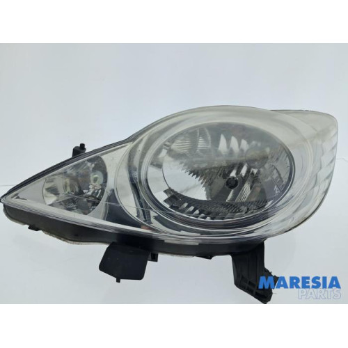 Peugeot - 107 - Koplamp links