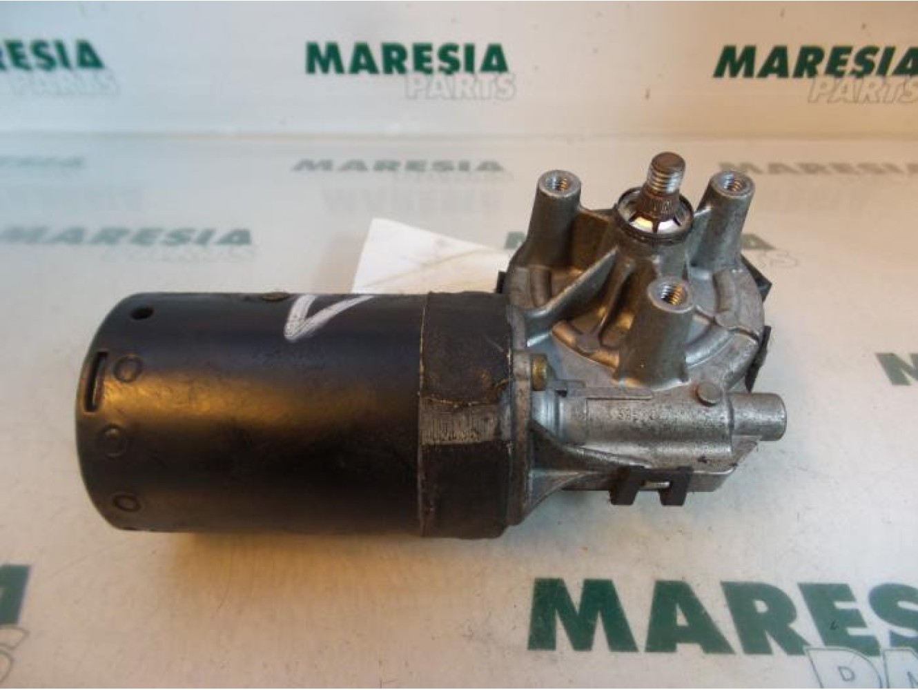 Peugeot - 206 - Front wiper motor