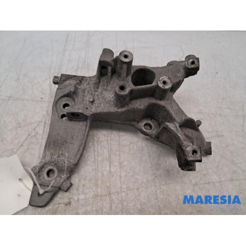 Peugeot - Partner - Dynamostütze oben