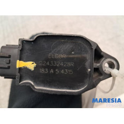 Renault - Captur - Pen ignition coil