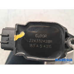 Renault - Captur - Pen ignition coil