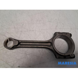 Renault - Captur - Connecting rod